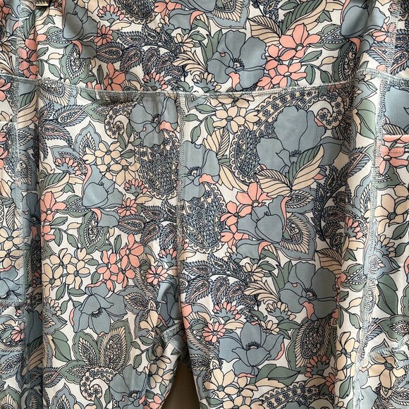 Tahari Sport Women Paisley Printed Workout Athleisure Pockets Capri Pants New 3X - Picture 1 of 6